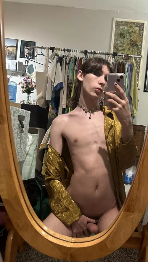 19 mtf for chubby/husky college boys or daddies to give me JOI sc: bugs4brain