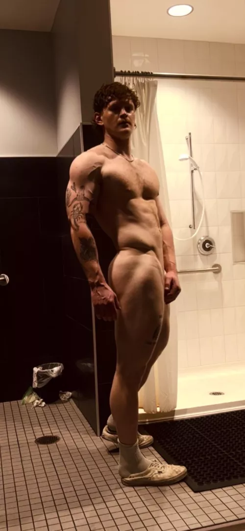 (25) what goes on in the locker stays in the locker room🤫