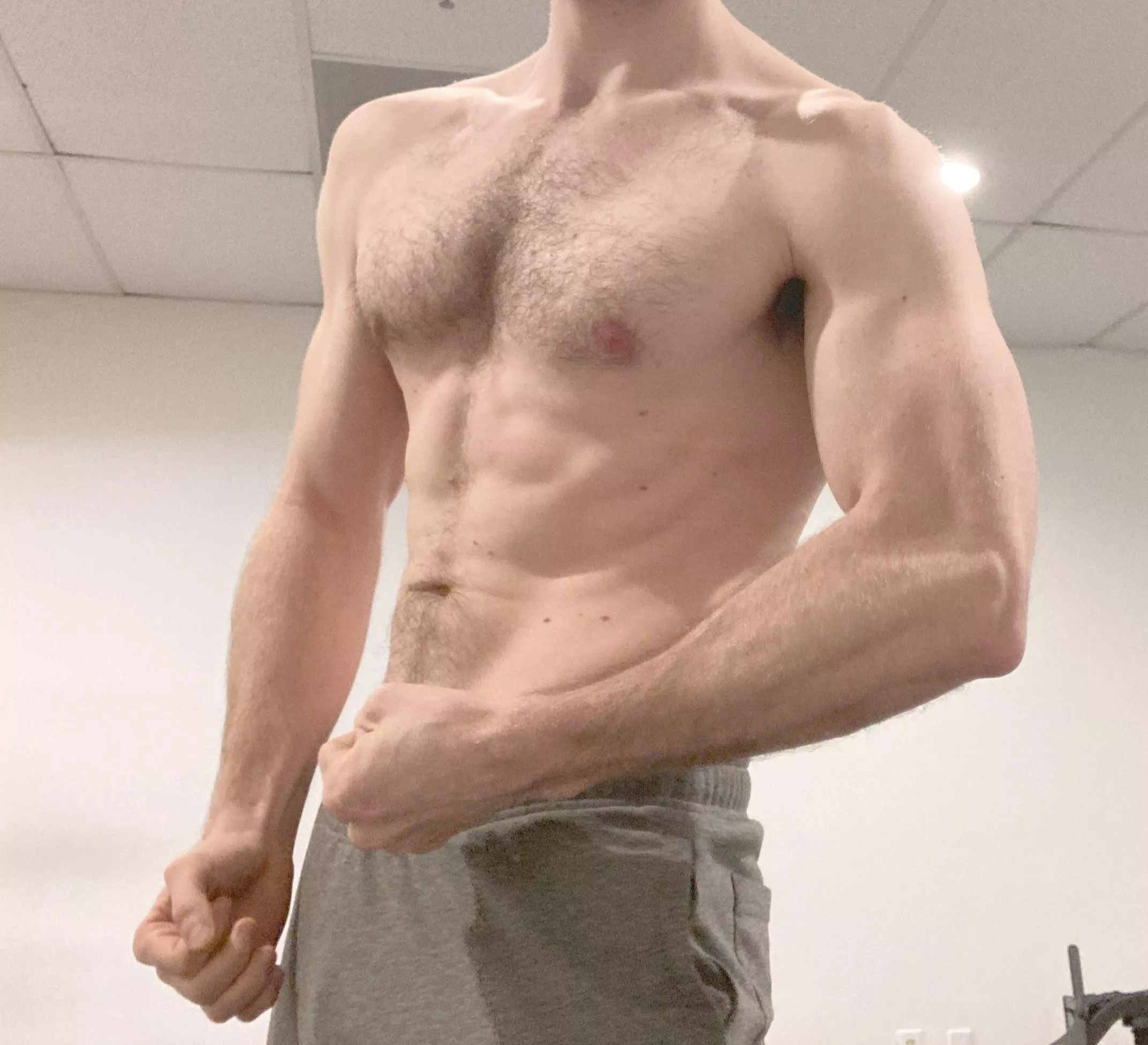 26m Bwc model looking to totally dom an erotic sub :)…sc: parkwaydrive6