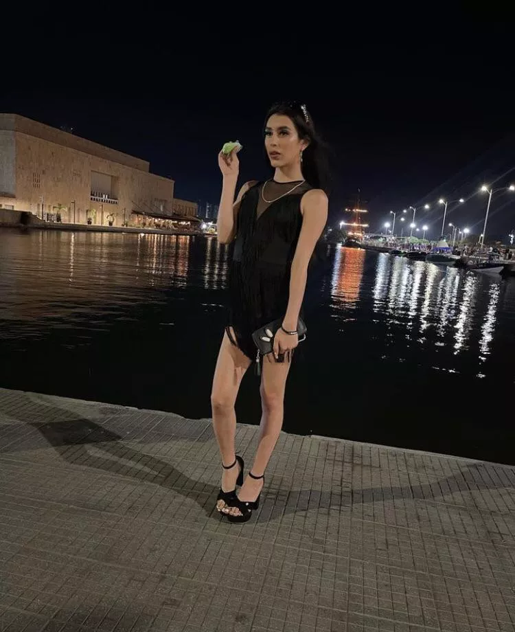 A slightly distracted photo🙈