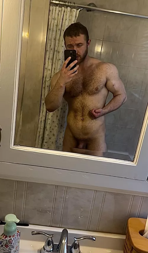 Any hairy girls who like a hairy guy?