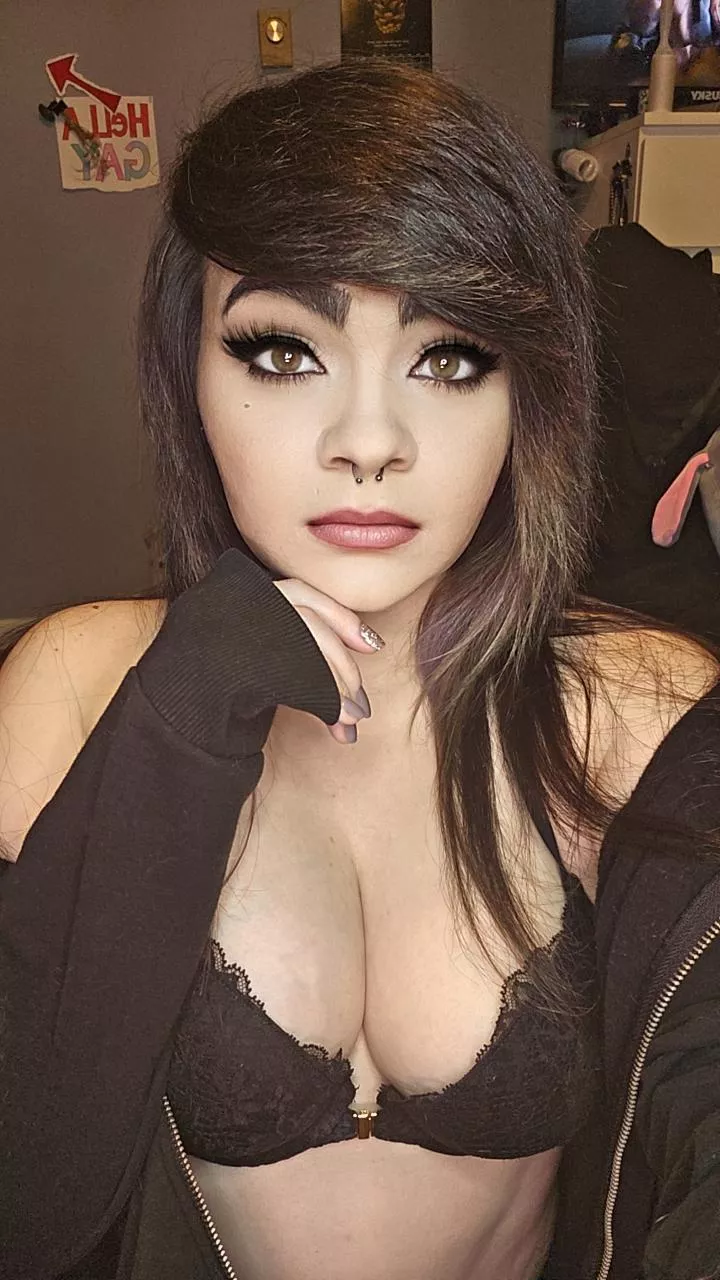 Are you excited to get sprung for spring? ;) (@DixonxCider) [OnlyFans]