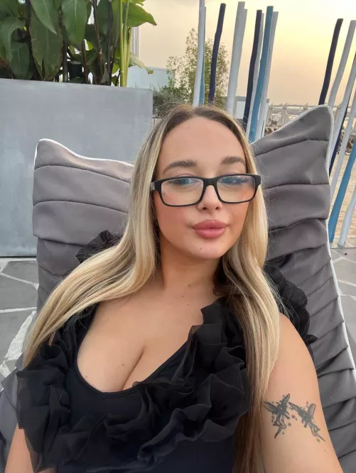 black is just always so classy