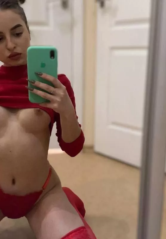 Can I convince you to bang me twice a day ? Perfect wife for u daddy