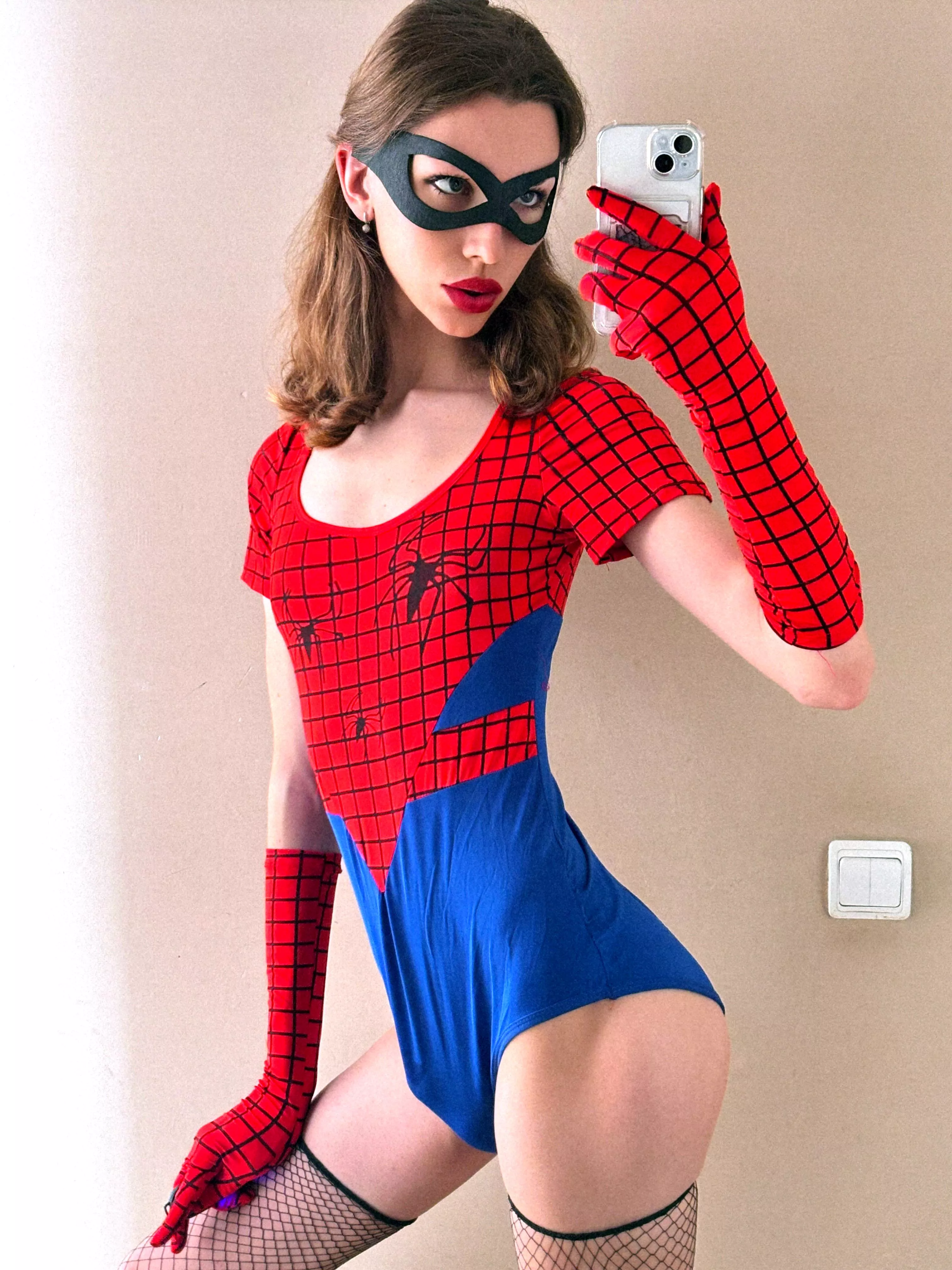 Do you like my lil bulge?