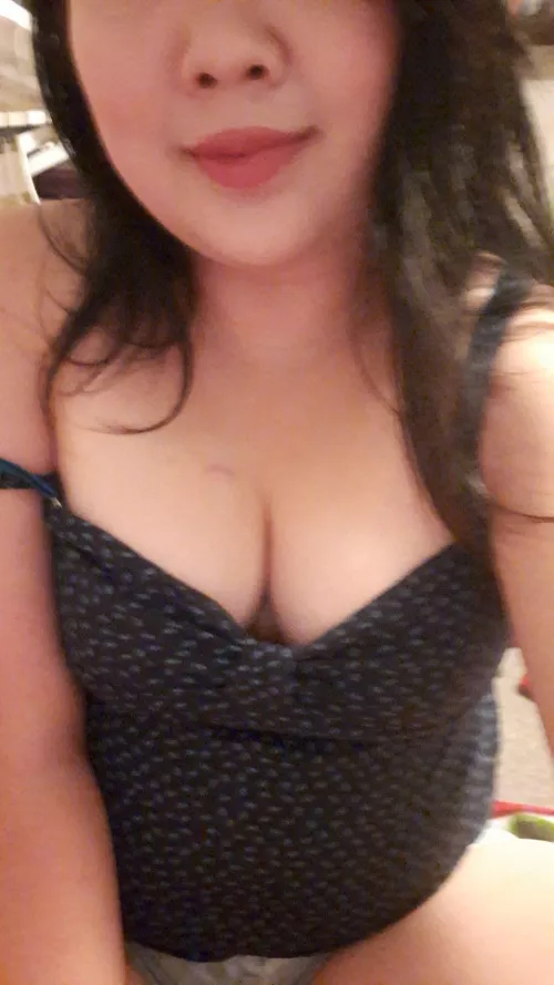 Do you love my lips or tits
