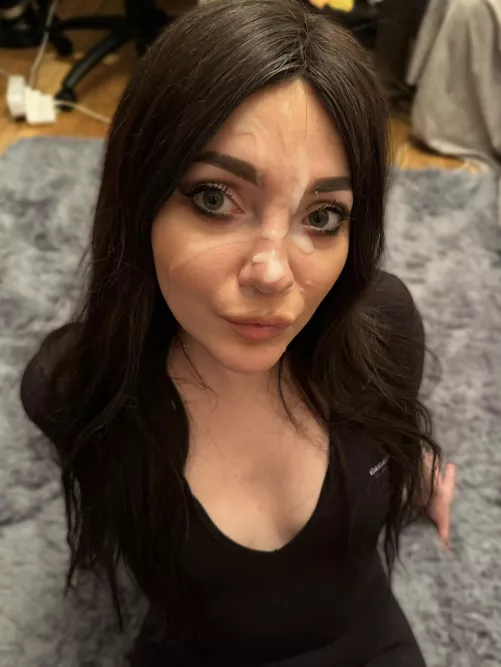 Face splashed little girl 💦💦