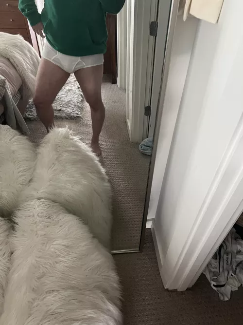 Familiar outfit 😁 Hanes and hoodie