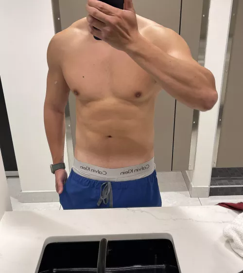 Finished A(M) gym session, care to join me in the shower?