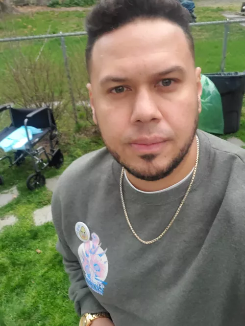 First backyard party 🥳 still cold tho 