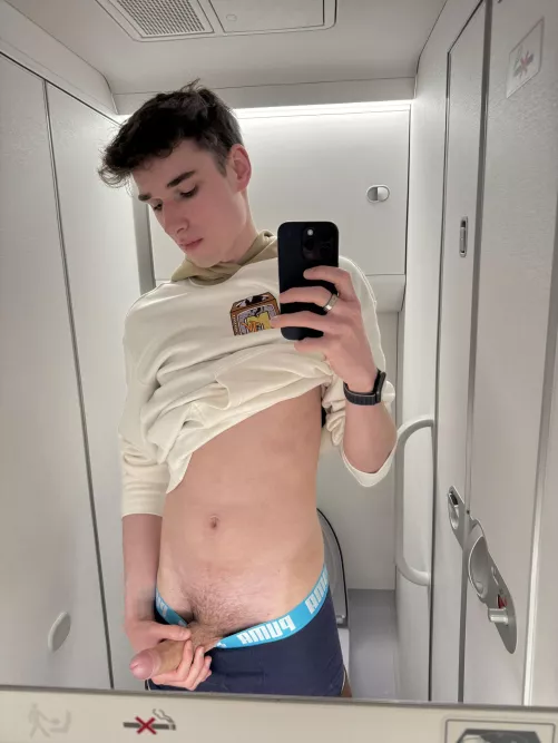 got a bit horny on the plane 👀