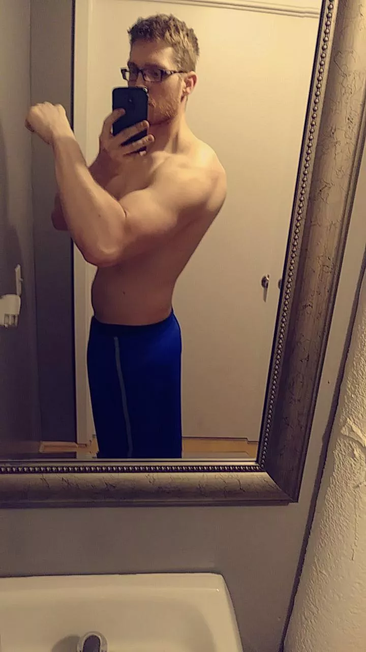 Gym bathroom pic [33]