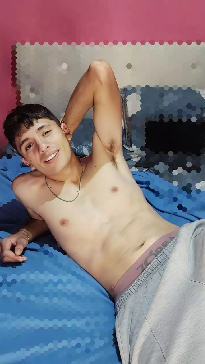 Hello, let me introduce myself, I am a boy from Argentina 🇦🇷 looking forward to making friends from different cultures 🙌🏻