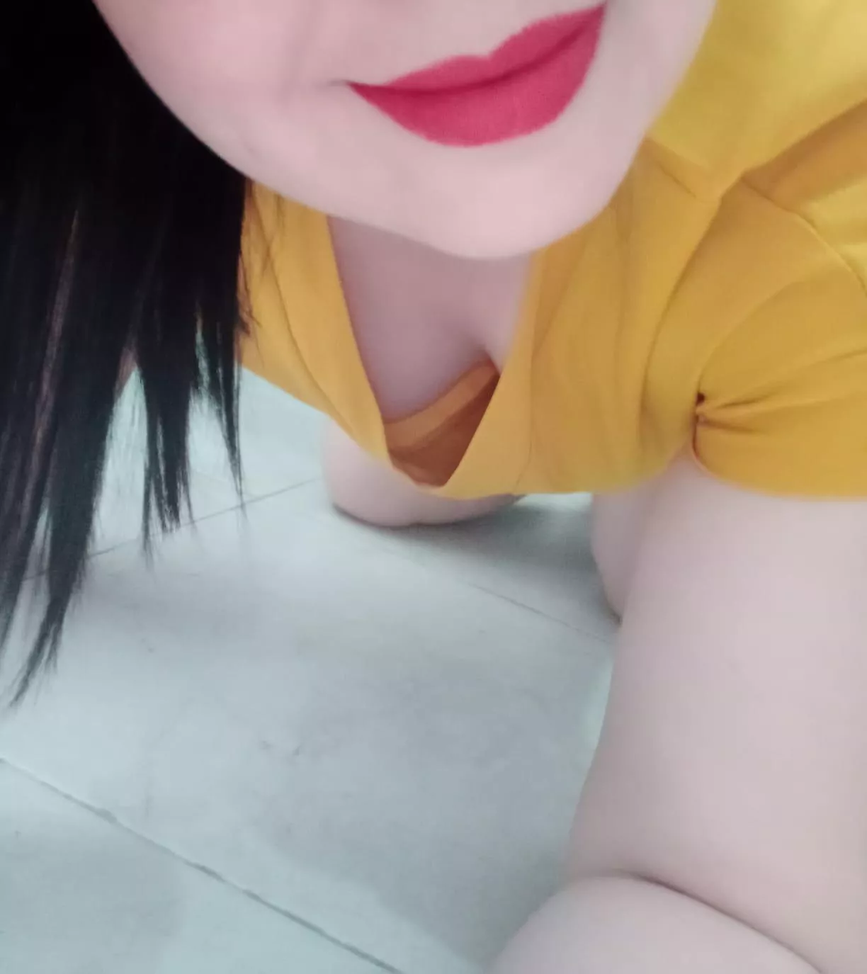 Hey babe - Dropped something or just wanted to see me on my knees