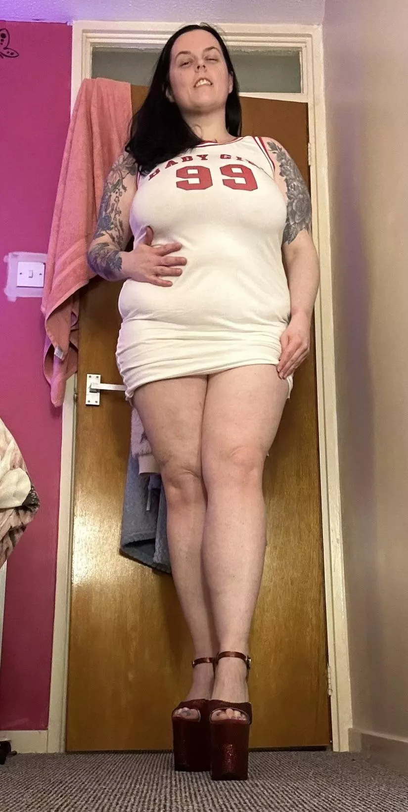 How’s my outfit? 💋