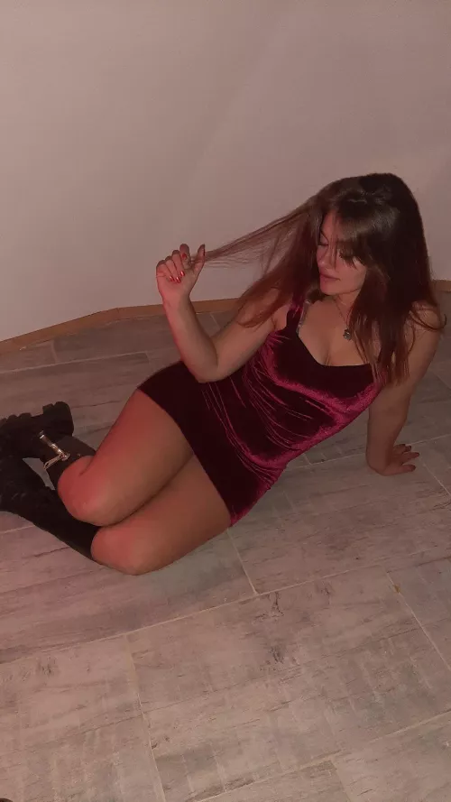 I know you love blonde Latinas.