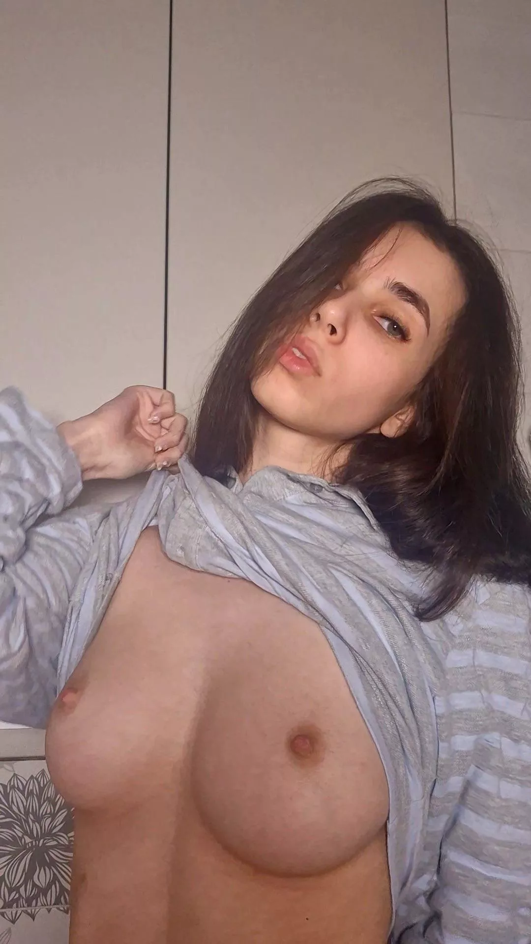 I think my face would look a lot more cute with your sticky juice all over it...