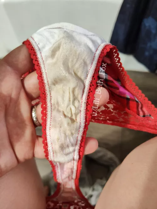 I'm only on day 2 of 7... Hope you're excited to see a wrecked white gusset!