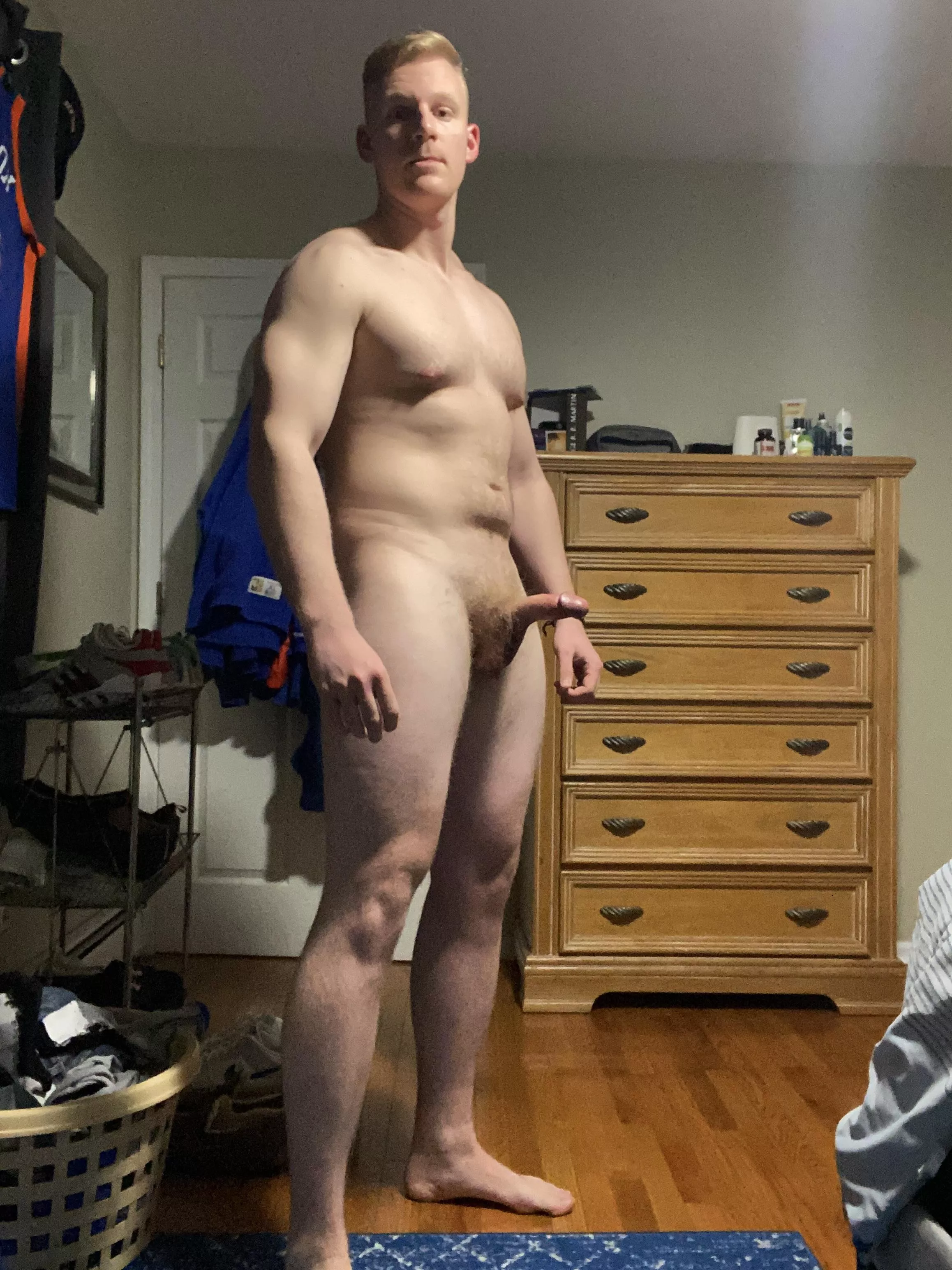 I’m so high and horny. I wanna give one lucky slut a creampie [M]