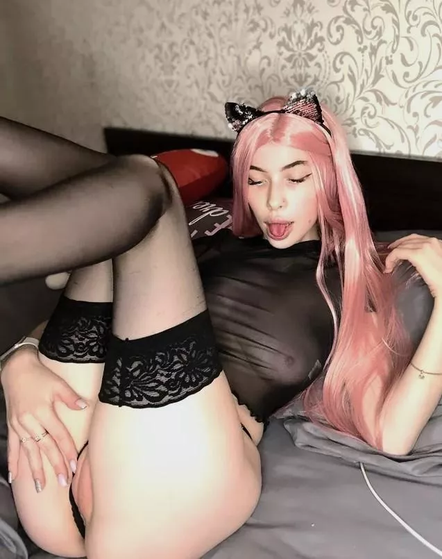 Kitty with a juicy pussy