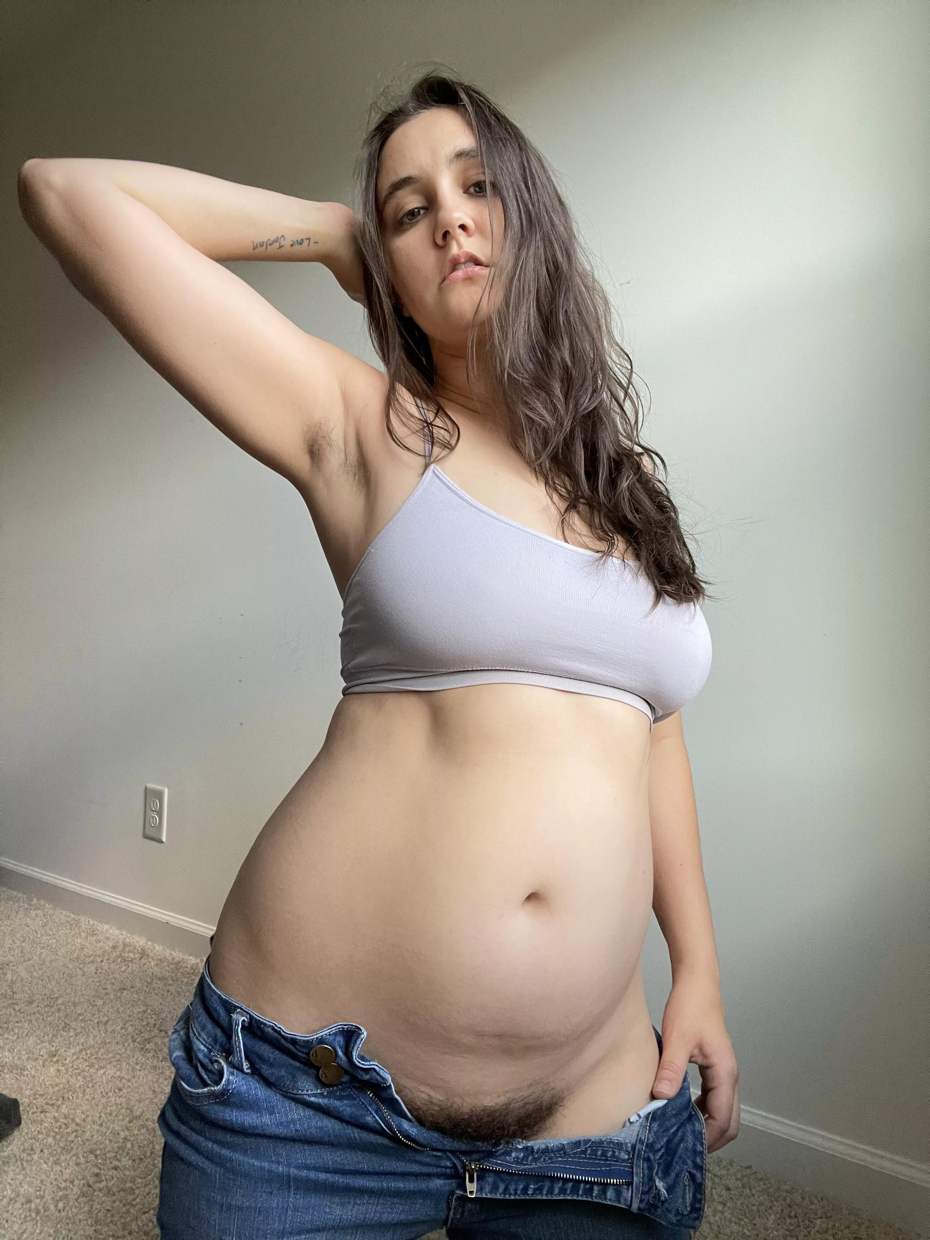 Let my soft mom bod make you feel good. 