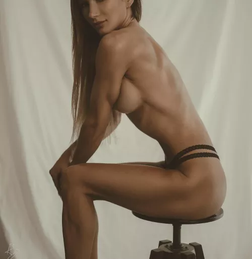 May I send you more nudes? Say Y or N?