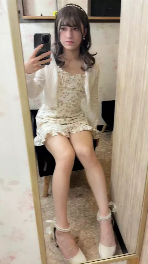 Need a 5‘4“ girlfriend?:3