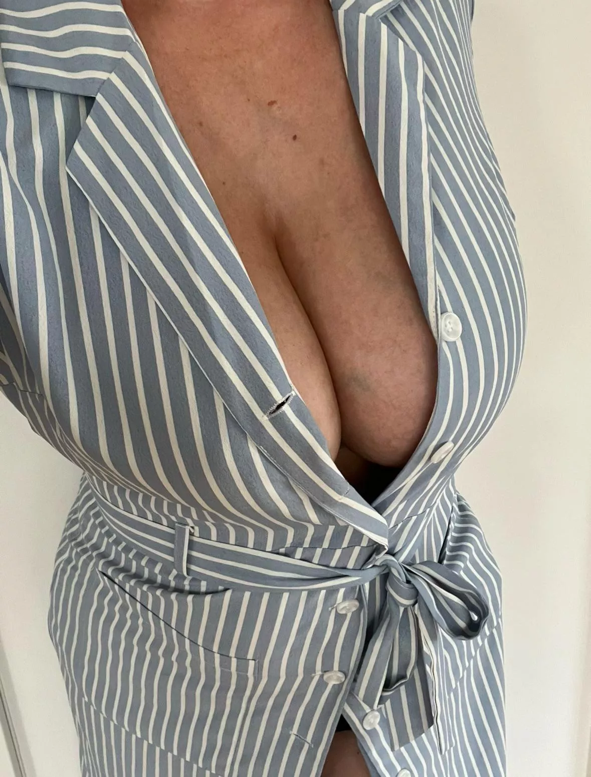 New milf boobies 
