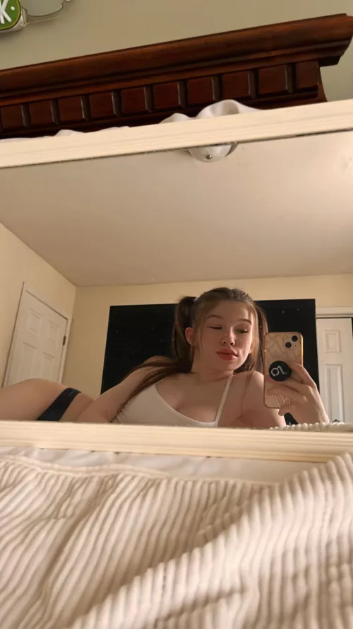 (@sassymadiiii) just stopping in to say hi… 