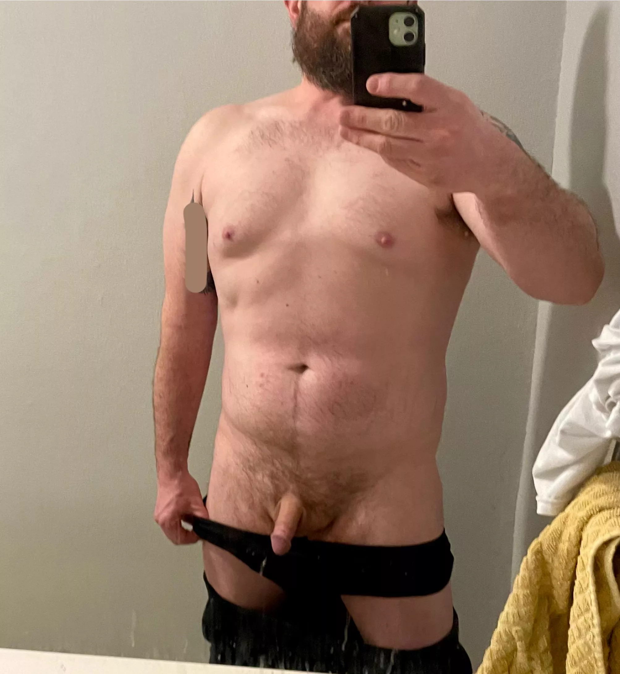 Sometimes a simple nude speaks volumes.