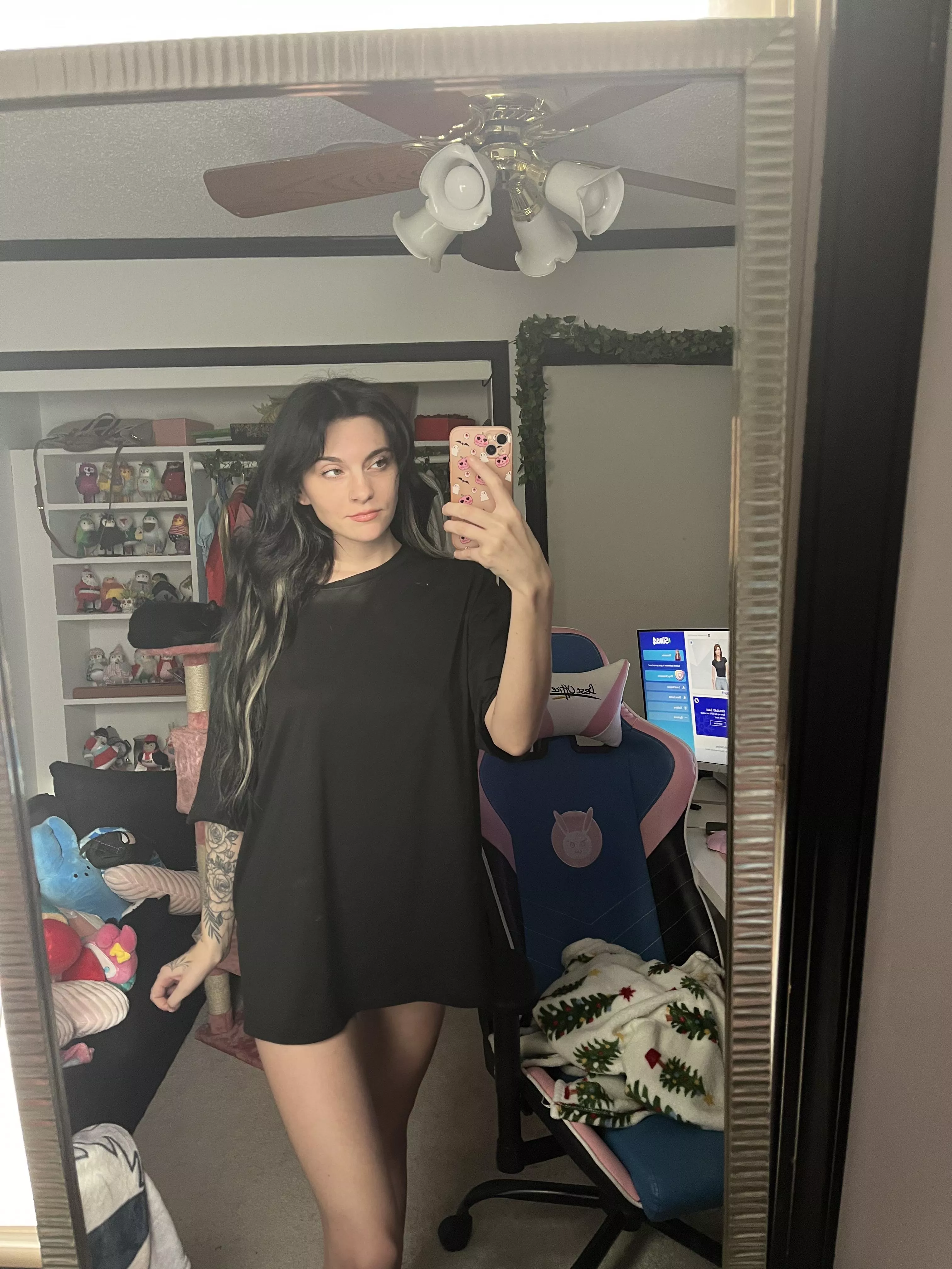 sometimes i wonder if i'm really sexy or not, what is your honest opinion 19F