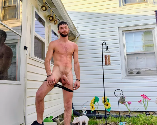 The only thing I don't like about being naked is the lack of pockets 