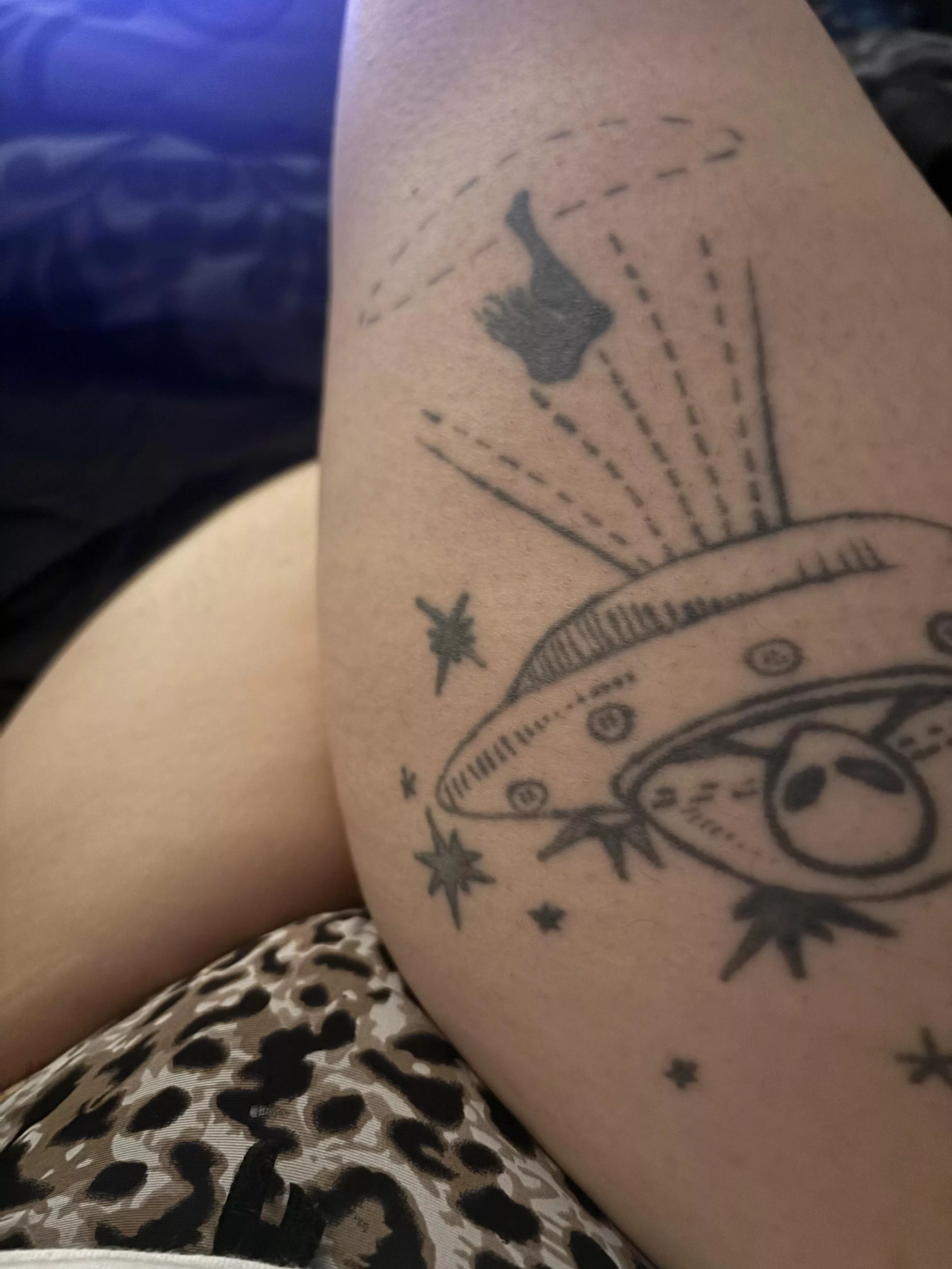 Thicc thighs for you 