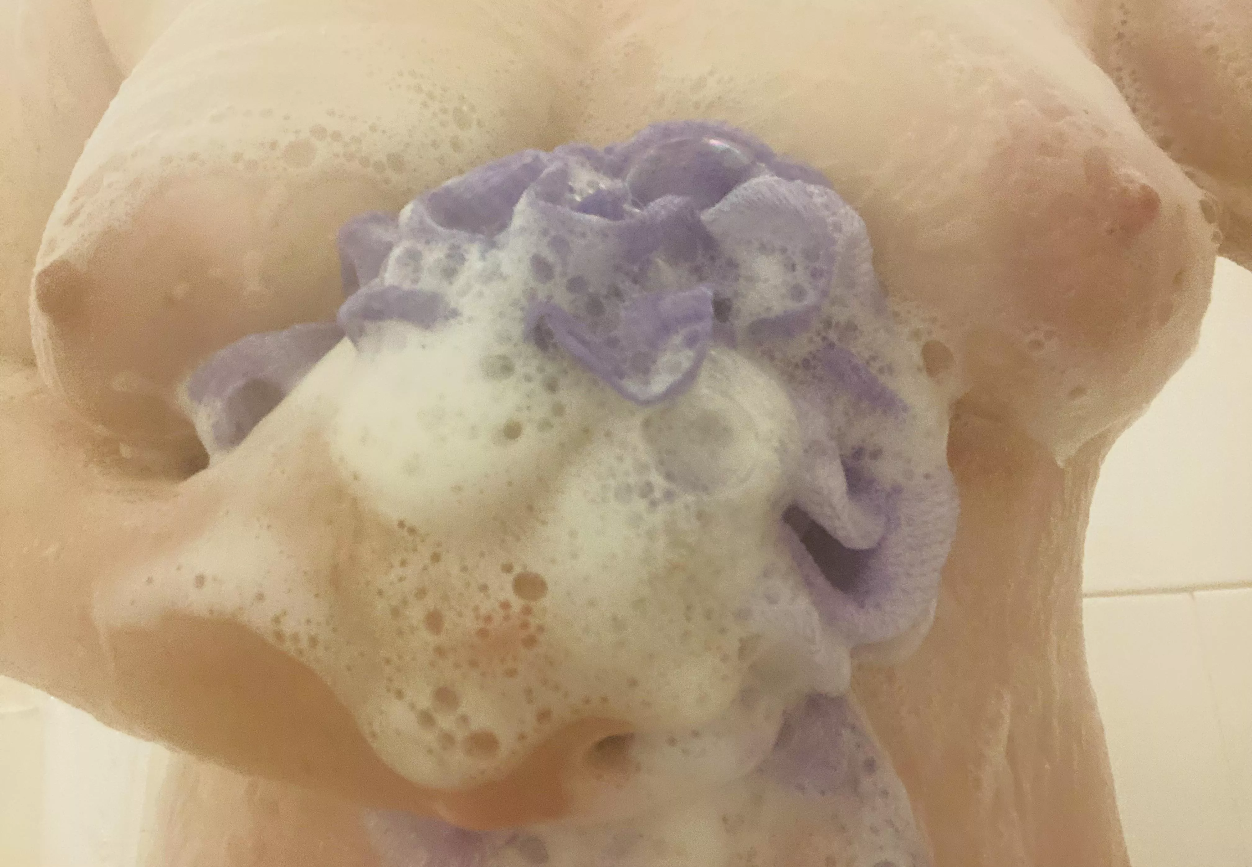 Tuesday titties 💦