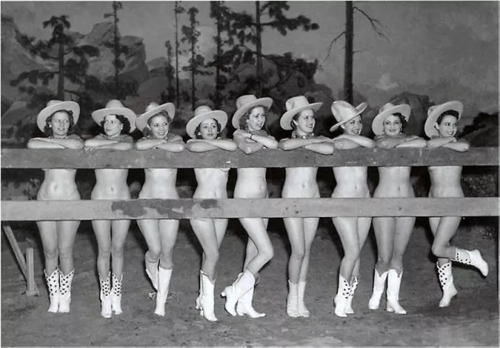 Vintage cowgirls at the Fence.