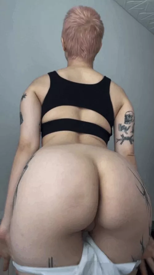 Wanna see more nudes? Drop Y if yes