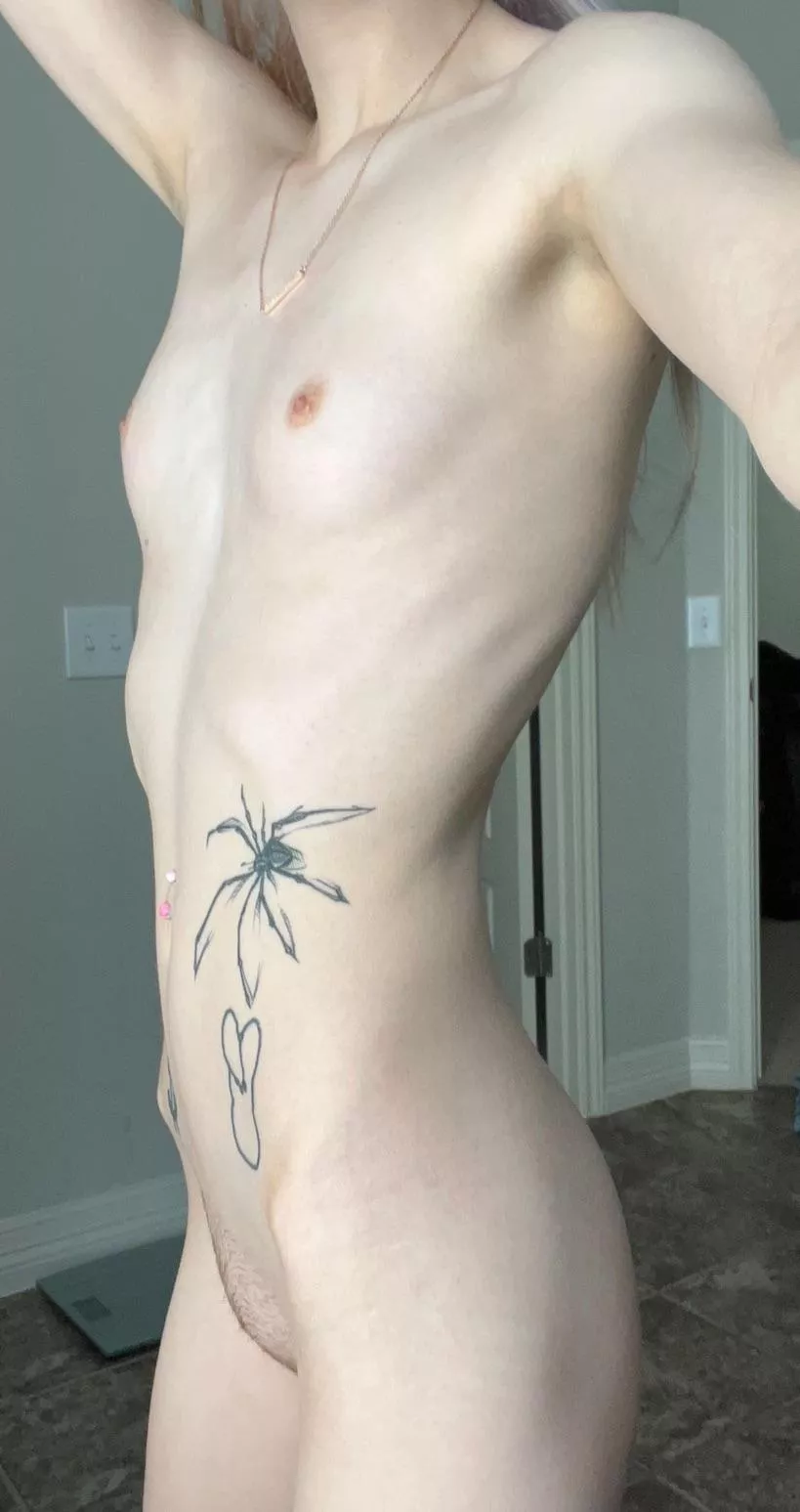 who wants to grab my love handles? 