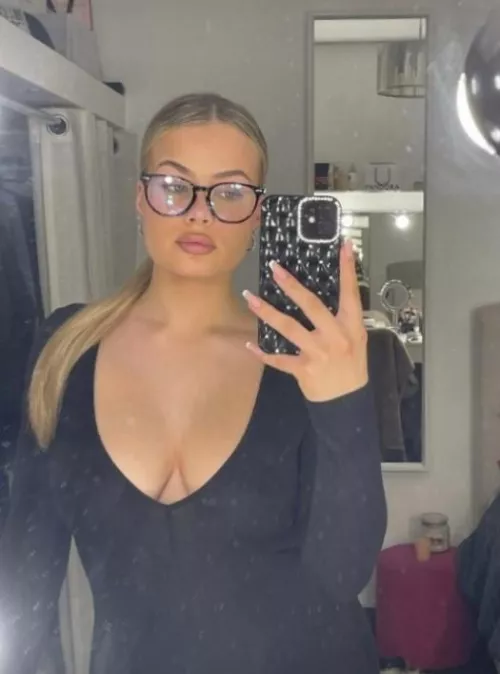 Why wearing a bra when you can look like this?