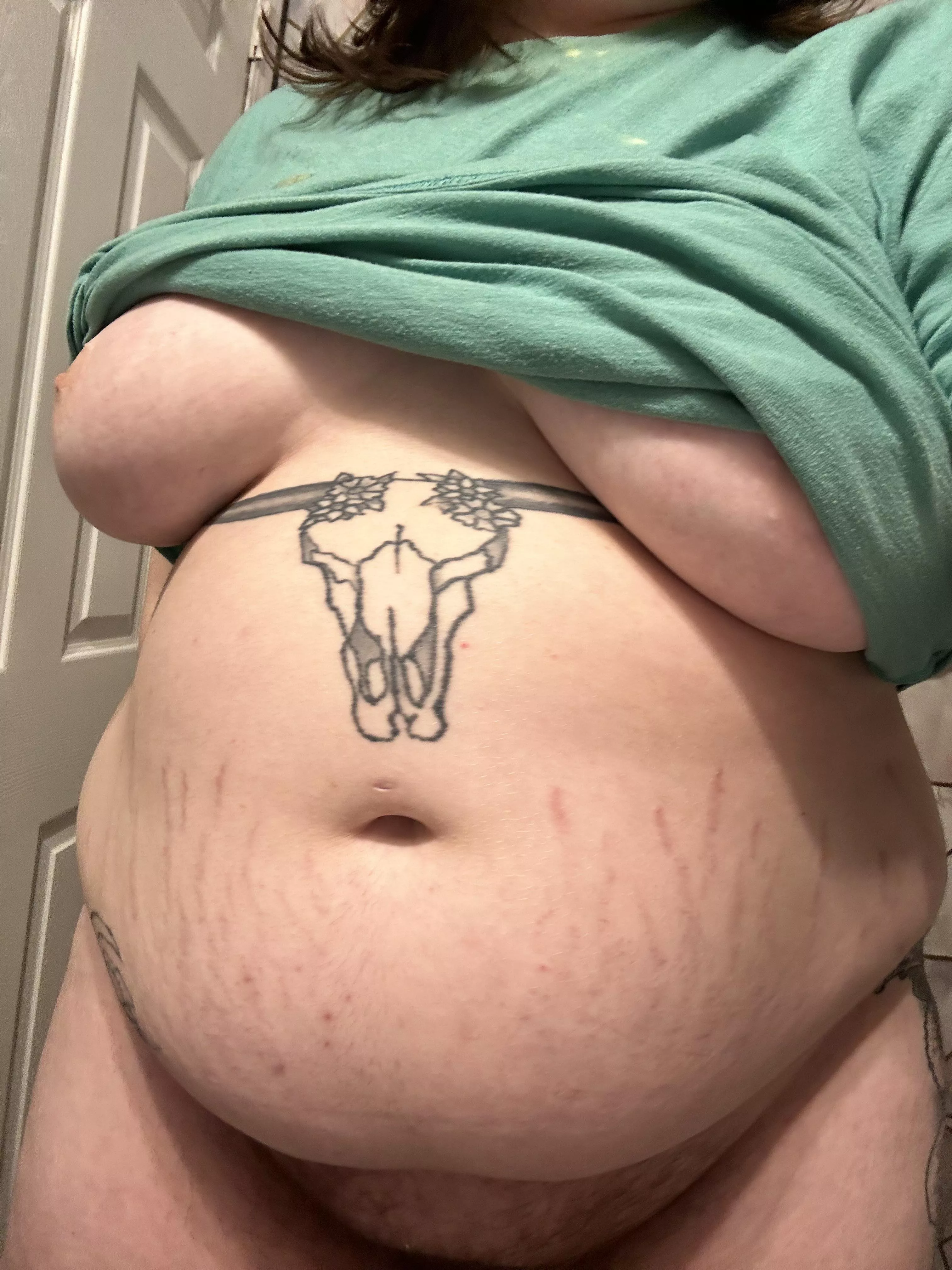 Would you date a girl who looks like this?