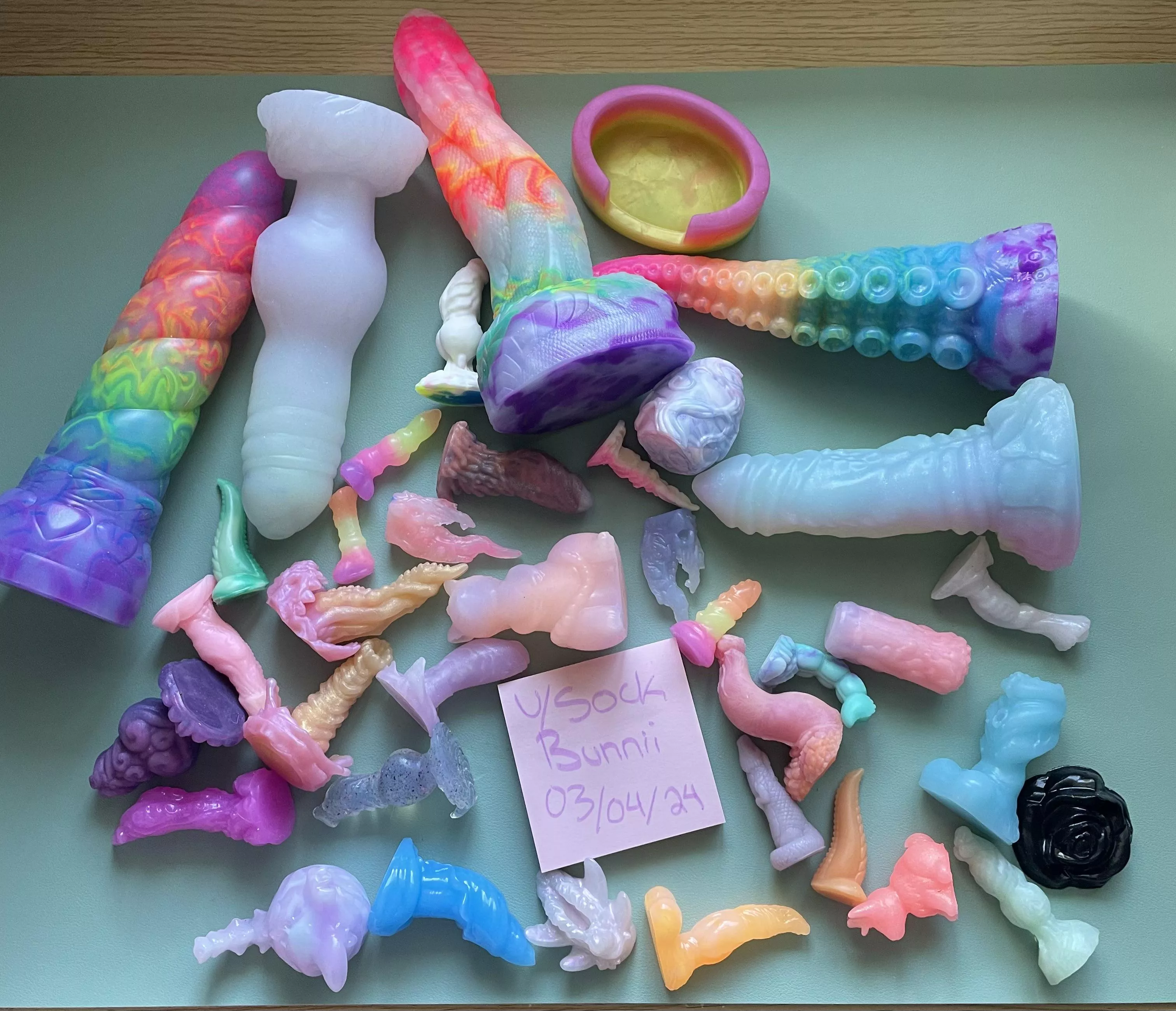 WTS - Dongs, Squishes, and teenies 💕