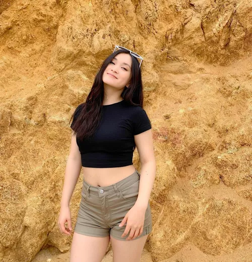 Wwyd to this cutie ?