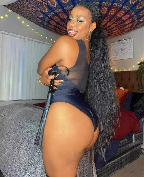 Your mistress awaits 