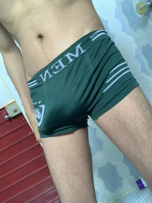 [19] Do you like color green ?🤤😈😏