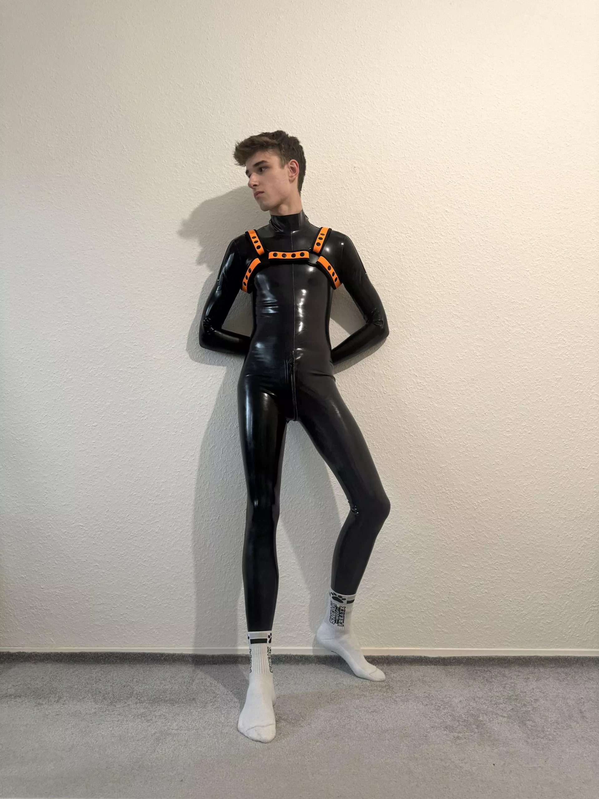 (20) what do you think of my new suit?