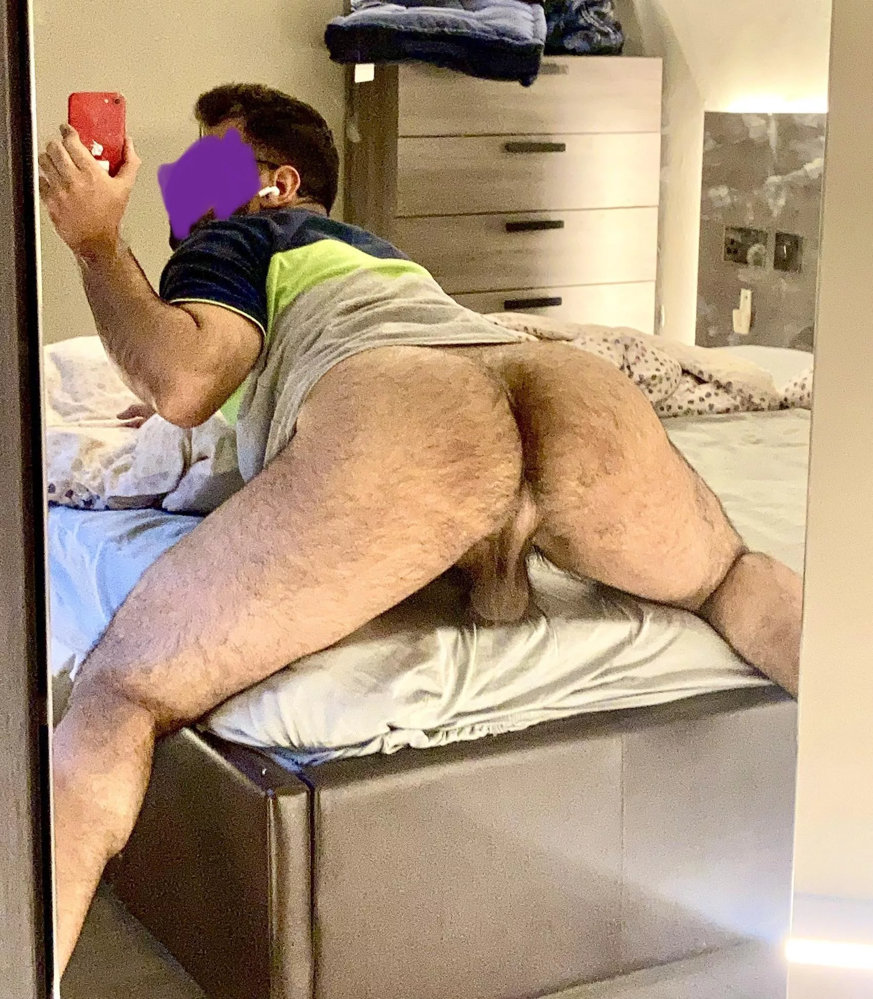 24 discrete Lebanese bottom. Need to finger my ass and cum soon. Verbal+ SC: AFurrf