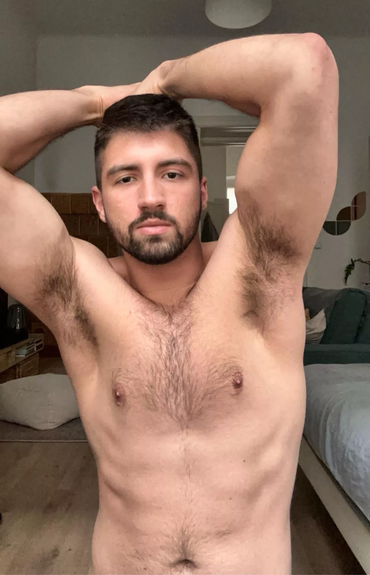 24 stud 😇 looking for a rich and generous partner to explore my gayness. Im really curious and open to try new things. Telegram: Noxian21