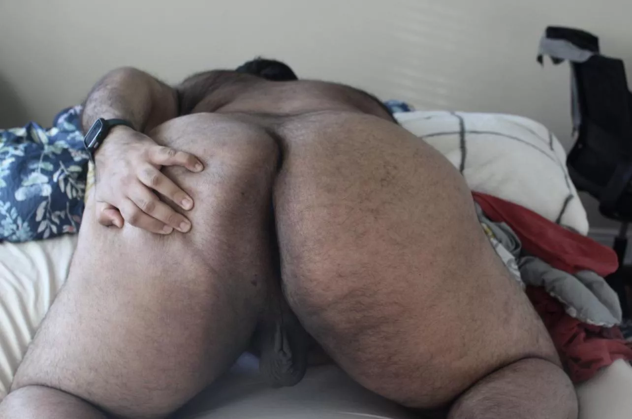 Anyone want breakfast in bed ?