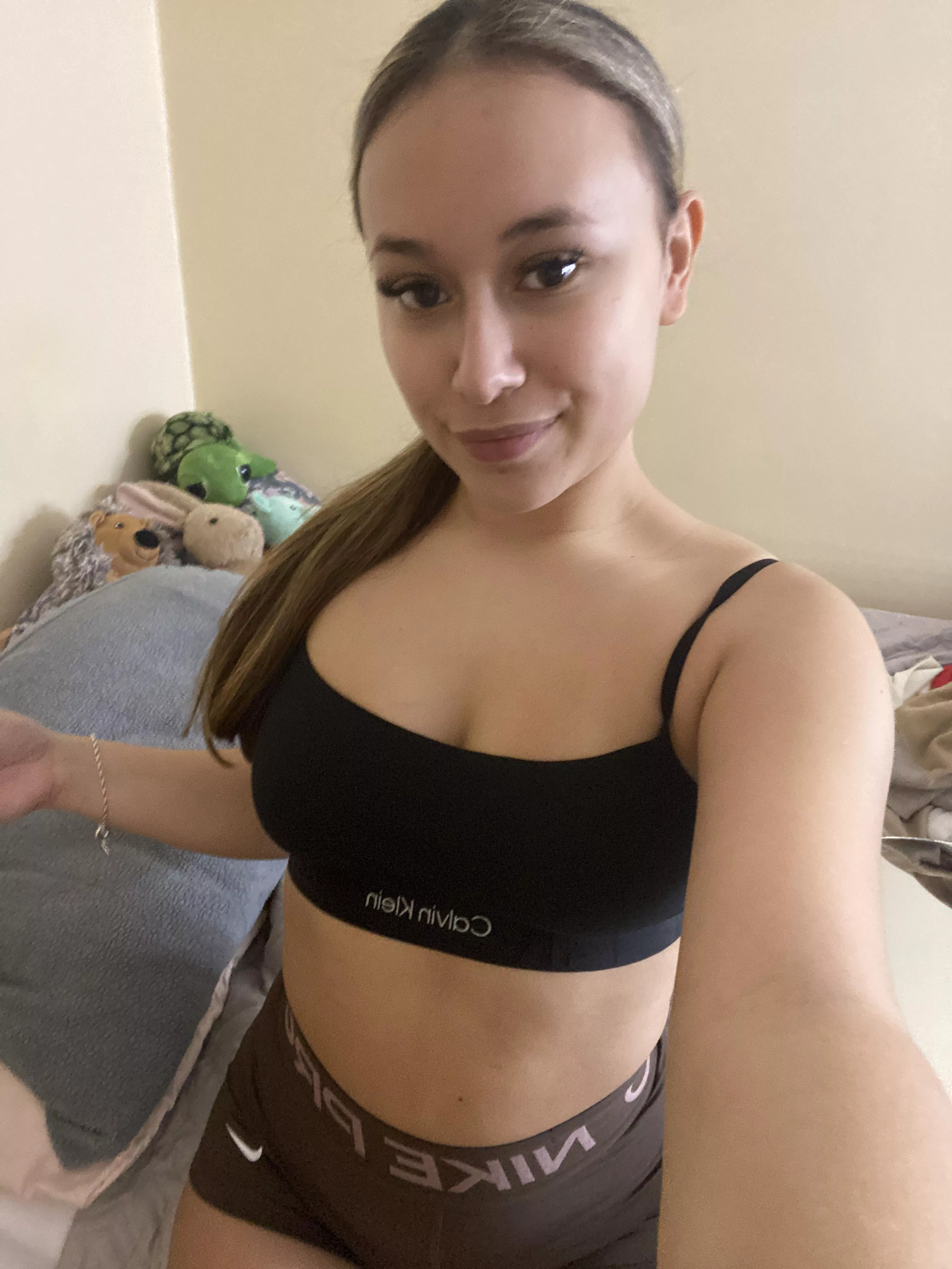 Are blondes in crop top a turn on?