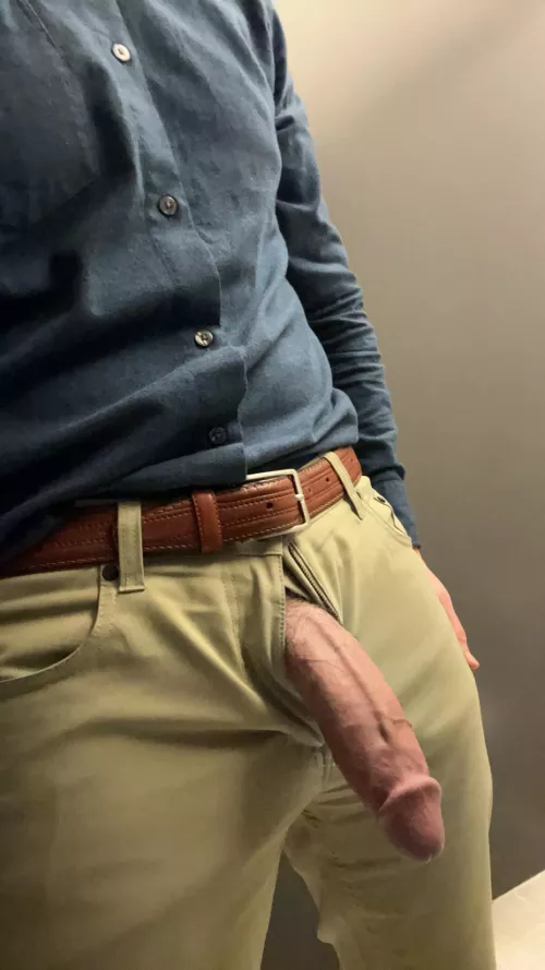 Come suck me off at work NYC