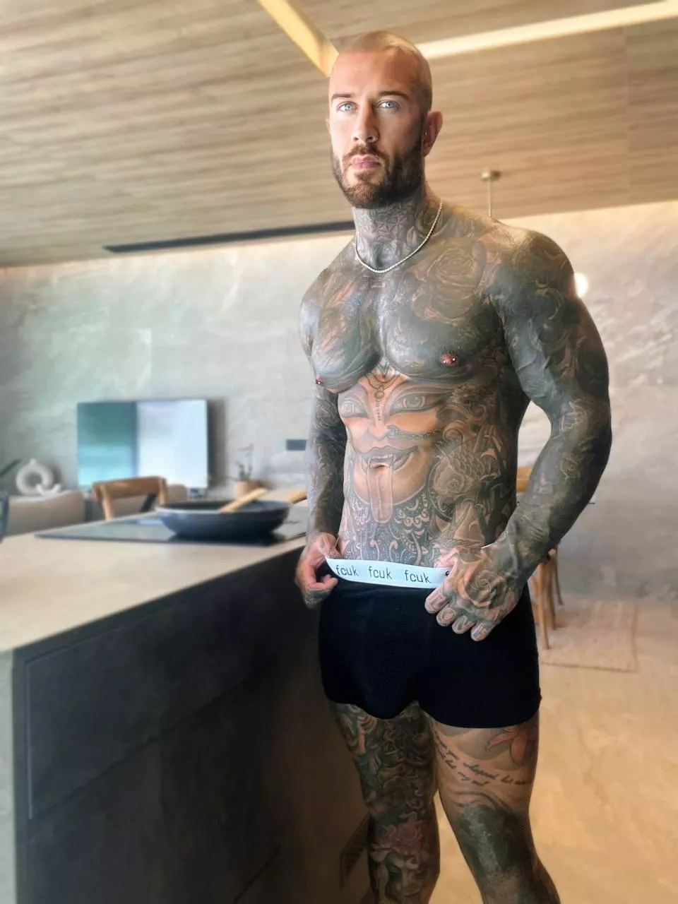 Did you want hot bulge for breakfast tomorrow morning ?